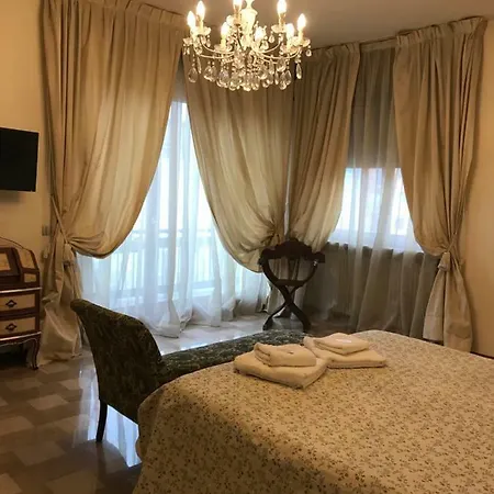 In Love فندق مبيت وإفطار